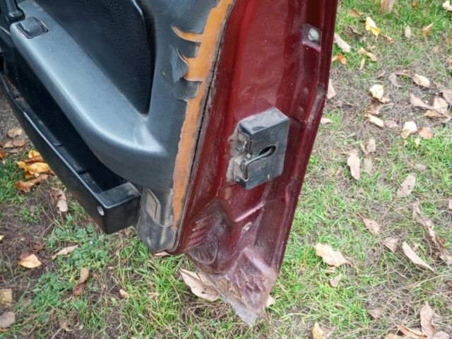 Красный ВАЗ 21099, объемом двигателя 0 л и пробегом 323 тыс. км за 1000 $, фото 7 на Automoto.ua