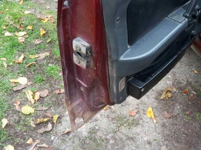 Красный ВАЗ 21099, объемом двигателя 0 л и пробегом 323 тыс. км за 1000 $, фото 5 на Automoto.ua