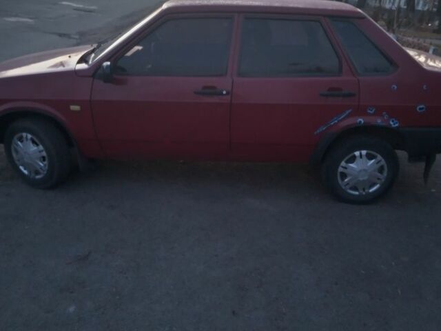 Красный ВАЗ 21099, объемом двигателя 1.5 л и пробегом 245 тыс. км за 1500 $, фото 2 на Automoto.ua