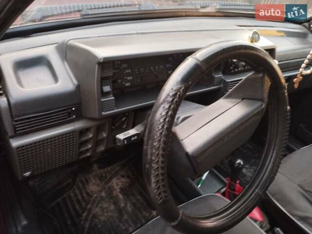 Красный ВАЗ 21099, объемом двигателя 1.5 л и пробегом 228 тыс. км за 1800 $, фото 4 на Automoto.ua