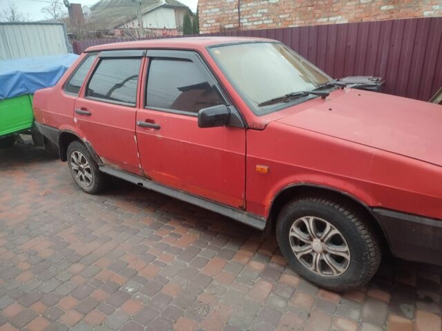 Красный ВАЗ 21099, объемом двигателя 1.5 л и пробегом 200 тыс. км за 600 $, фото 1 на Automoto.ua