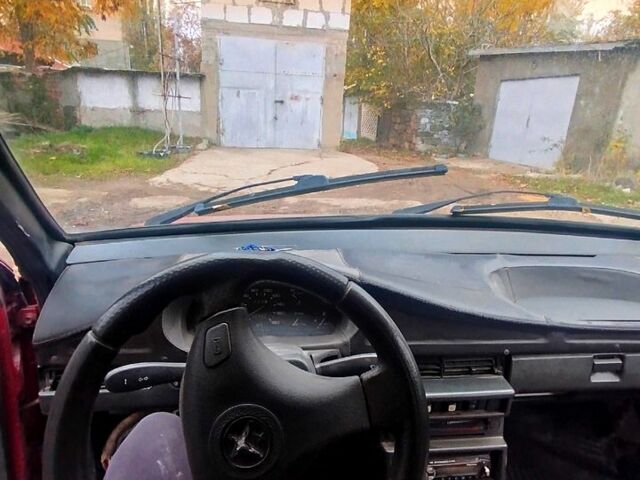 Красный ВАЗ 21099, объемом двигателя 1.6 л и пробегом 0 тыс. км за 1100 $, фото 5 на Automoto.ua