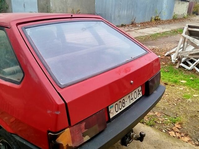 Красный ВАЗ 21099, объемом двигателя 1.6 л и пробегом 0 тыс. км за 1100 $, фото 3 на Automoto.ua