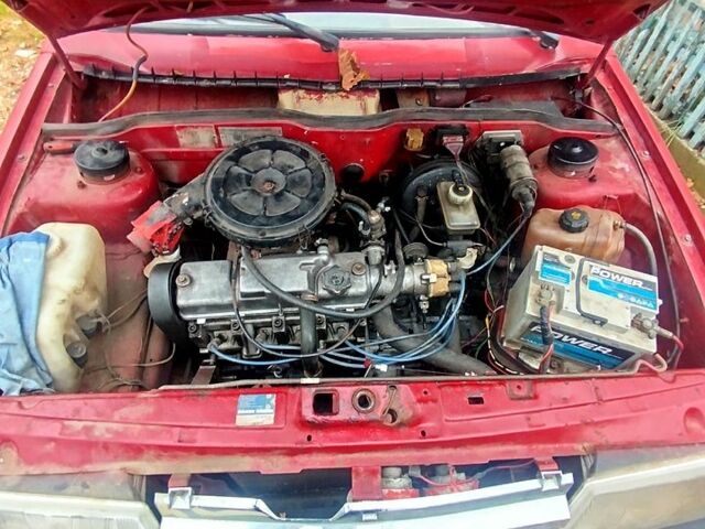 Красный ВАЗ 21099, объемом двигателя 1.6 л и пробегом 0 тыс. км за 1100 $, фото 6 на Automoto.ua