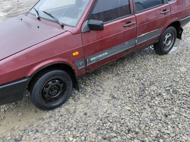 Красный ВАЗ 21099, объемом двигателя 1.5 л и пробегом 100 тыс. км за 505 $, фото 1 на Automoto.ua