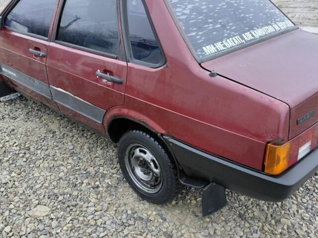 Красный ВАЗ 21099, объемом двигателя 1.5 л и пробегом 100 тыс. км за 505 $, фото 2 на Automoto.ua