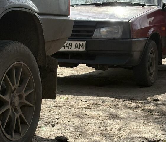 Красный ВАЗ 21099, объемом двигателя 1.5 л и пробегом 500 тыс. км за 650 $, фото 1 на Automoto.ua
