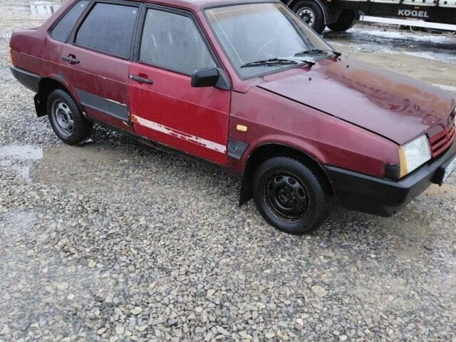 Красный ВАЗ 21099, объемом двигателя 1.5 л и пробегом 100 тыс. км за 505 $, фото 3 на Automoto.ua