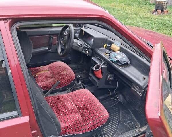 Красный ВАЗ 21099, объемом двигателя 1.5 л и пробегом 32 тыс. км за 1000 $, фото 3 на Automoto.ua