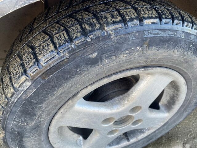 Красный ВАЗ 21099, объемом двигателя 1.6 л и пробегом 155 тыс. км за 750 $, фото 4 на Automoto.ua