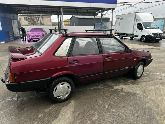 Красный ВАЗ 21099, объемом двигателя 0 л и пробегом 200 тыс. км за 710 $, фото 3 на Automoto.ua