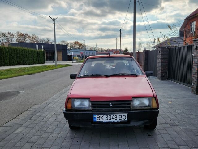 Красный ВАЗ 21099, объемом двигателя 1.5 л и пробегом 368 тыс. км за 750 $, фото 1 на Automoto.ua