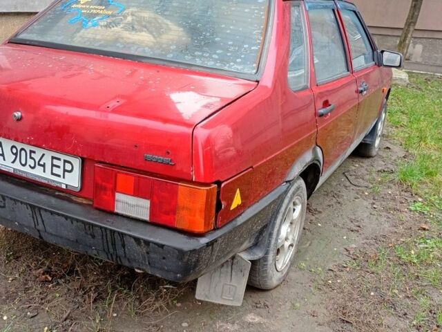 Красный ВАЗ 21099, объемом двигателя 1.5 л и пробегом 100 тыс. км за 800 $, фото 3 на Automoto.ua