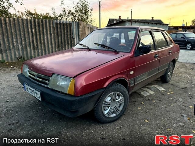 Красный ВАЗ 21099, объемом двигателя 1.5 л и пробегом 0 тыс. км за 850 $, фото 2 на Automoto.ua