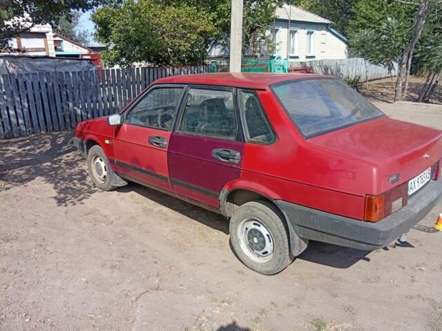 Червоний ВАЗ 21099, об'ємом двигуна 1.3 л та пробігом 111 тис. км за 835 $, фото 3 на Automoto.ua