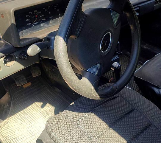 Красный ВАЗ 21099, объемом двигателя 1.5 л и пробегом 200 тыс. км за 1300 $, фото 4 на Automoto.ua