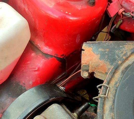 Красный ВАЗ 21099, объемом двигателя 1.5 л и пробегом 200 тыс. км за 1300 $, фото 9 на Automoto.ua