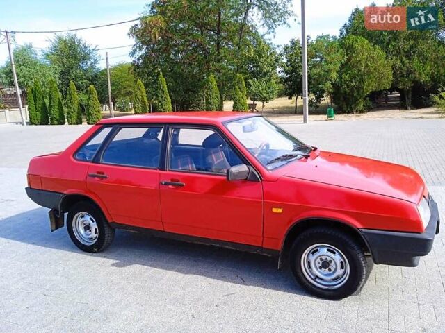 Красный ВАЗ 21099, объемом двигателя 1.3 л и пробегом 150 тыс. км за 1250 $, фото 6 на Automoto.ua