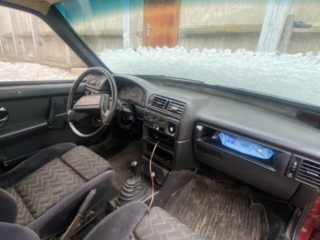 Красный ВАЗ 21099, объемом двигателя 1.5 л и пробегом 450 тыс. км за 700 $, фото 2 на Automoto.ua