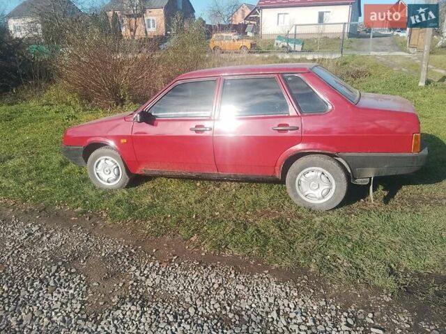 Красный ВАЗ 21099, объемом двигателя 1.3 л и пробегом 10 тыс. км за 1500 $, фото 2 на Automoto.ua