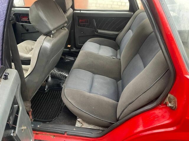 Червоний ВАЗ 21099, об'ємом двигуна 1.5 л та пробігом 250 тис. км за 880 $, фото 18 на Automoto.ua