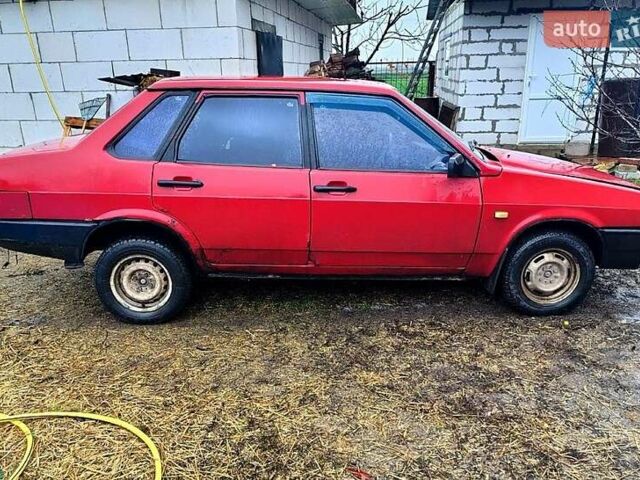 Красный ВАЗ 21099, объемом двигателя 1.3 л и пробегом 100 тыс. км за 700 $, фото 1 на Automoto.ua