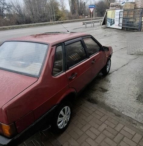 Красный ВАЗ 21099, объемом двигателя 1.5 л и пробегом 150 тыс. км за 1099 $, фото 4 на Automoto.ua