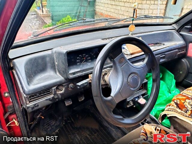 Червоний ВАЗ 21099, об'ємом двигуна 1.3 л та пробігом 0 тис. км за 700 $, фото 3 на Automoto.ua