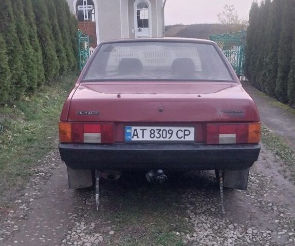 Красный ВАЗ 21099, объемом двигателя 1.5 л и пробегом 200 тыс. км за 1000 $, фото 3 на Automoto.ua