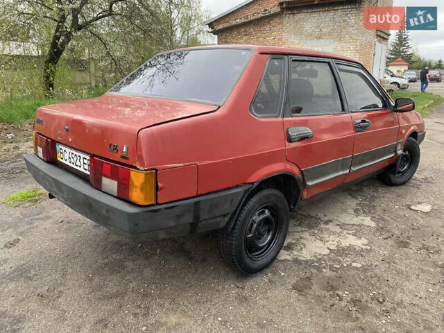 Красный ВАЗ 21099, объемом двигателя 1.3 л и пробегом 200 тыс. км за 699 $, фото 3 на Automoto.ua