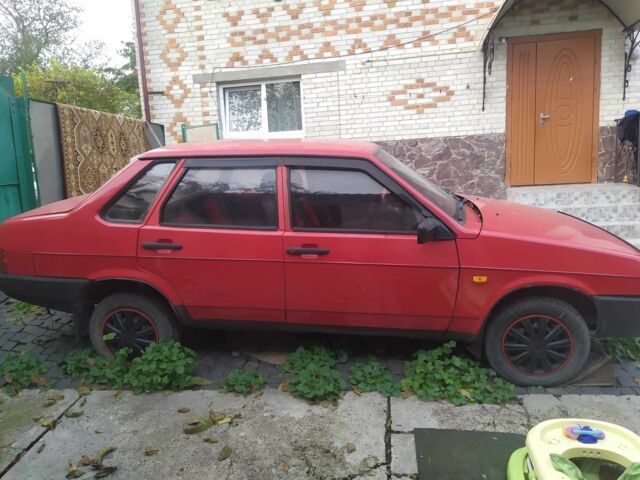 Красный ВАЗ 21099, объемом двигателя 1.5 л и пробегом 63 тыс. км за 750 $, фото 1 на Automoto.ua