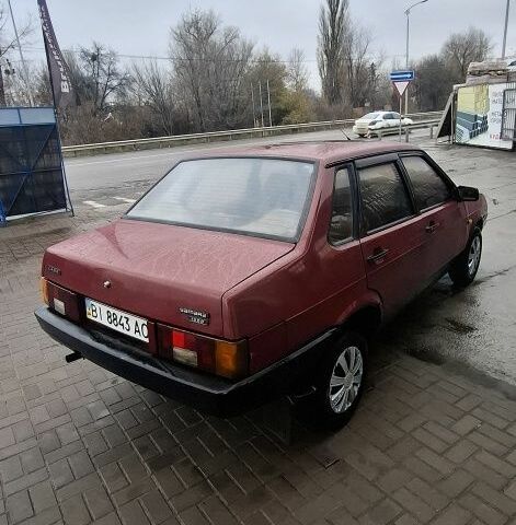 Красный ВАЗ 21099, объемом двигателя 1.5 л и пробегом 150 тыс. км за 1099 $, фото 3 на Automoto.ua