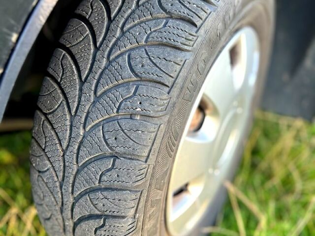 ВАЗ 21099 1993 в Бердичеве на Automoto.ua Красный ВАЗ 21099, объемом двигателя 1.3 л и пробегом 111 тыс. км за 820 $, фото 4 на Automoto.ua