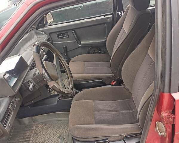 Красный ВАЗ 21099, объемом двигателя 1.5 л и пробегом 100 тыс. км за 999 $, фото 2 на Automoto.ua