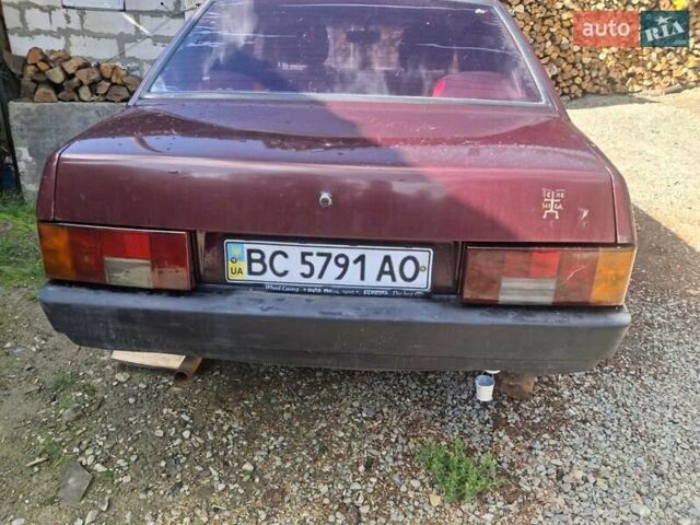 Красный ВАЗ 21099, объемом двигателя 1.3 л и пробегом 230 тыс. км за 600 $, фото 2 на Automoto.ua