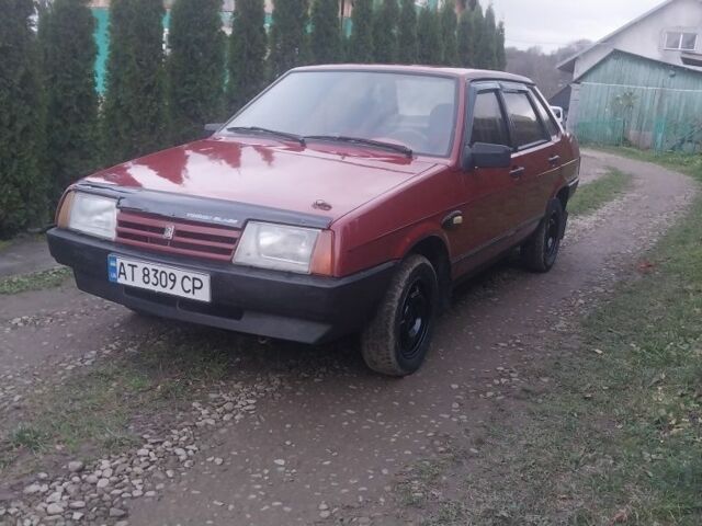 Красный ВАЗ 21099, объемом двигателя 1.5 л и пробегом 200 тыс. км за 1000 $, фото 1 на Automoto.ua