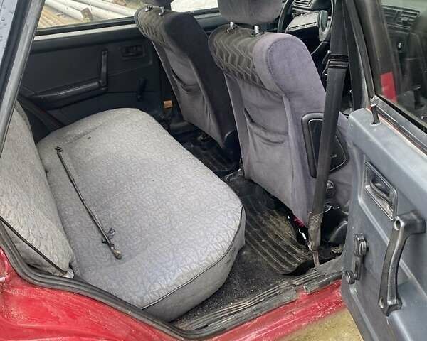 Красный ВАЗ 21099, объемом двигателя 1.5 л и пробегом 450 тыс. км за 700 $, фото 3 на Automoto.ua