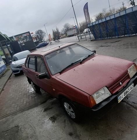 Красный ВАЗ 21099, объемом двигателя 1.5 л и пробегом 150 тыс. км за 1099 $, фото 6 на Automoto.ua
