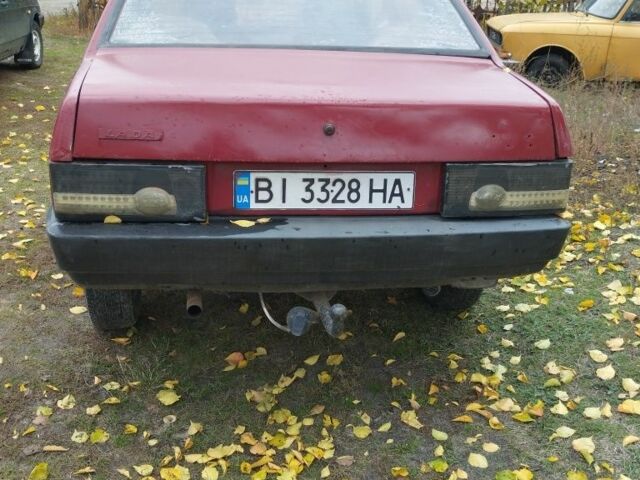 Красный ВАЗ 21099, объемом двигателя 1.5 л и пробегом 230 тыс. км за 547 $, фото 3 на Automoto.ua