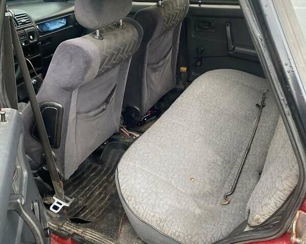 Красный ВАЗ 21099, объемом двигателя 1.5 л и пробегом 450 тыс. км за 700 $, фото 4 на Automoto.ua