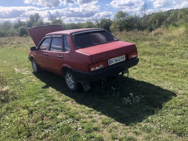 Красный ВАЗ 21099, объемом двигателя 1.3 л и пробегом 256 тыс. км за 650 $, фото 1 на Automoto.ua