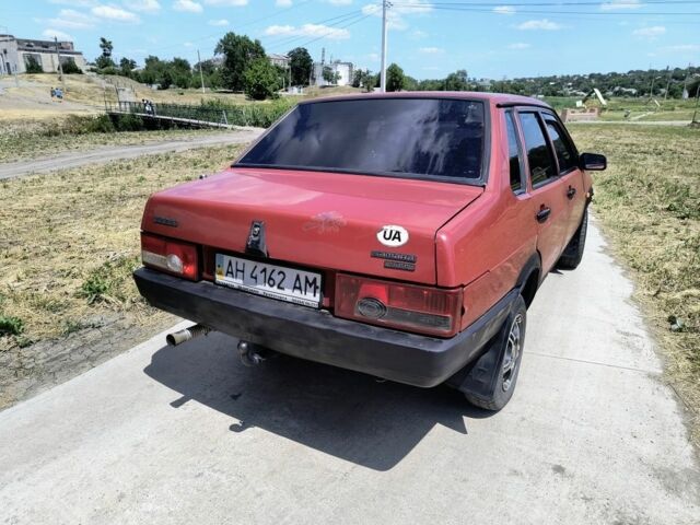 Красный ВАЗ 21099, объемом двигателя 0 л и пробегом 111 тыс. км за 750 $, фото 6 на Automoto.ua
