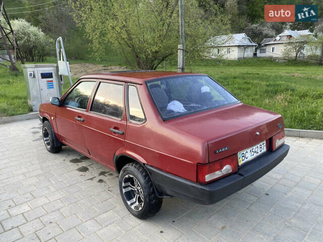 Красный ВАЗ 21099, объемом двигателя 1.3 л и пробегом 290 тыс. км за 1198 $, фото 3 на Automoto.ua