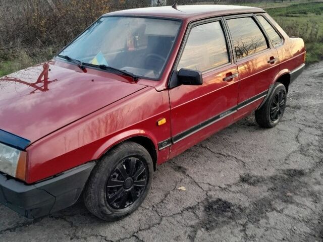 Червоний ВАЗ 21099, об'ємом двигуна 1.5 л та пробігом 220 тис. км за 1677 $, фото 5 на Automoto.ua