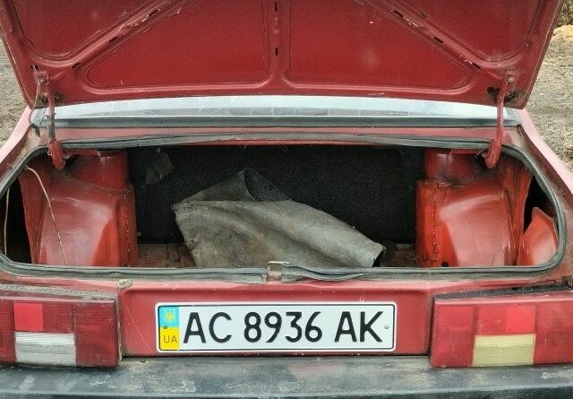 Красный ВАЗ 21099, объемом двигателя 0 л и пробегом 150 тыс. км за 520 $, фото 3 на Automoto.ua