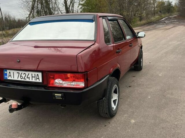 Красный ВАЗ 21099, объемом двигателя 1.5 л и пробегом 280 тыс. км за 1600 $, фото 4 на Automoto.ua