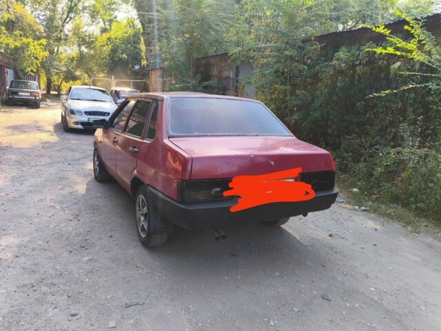 Красный ВАЗ 21099, объемом двигателя 0 л и пробегом 5 тыс. км за 648 $, фото 2 на Automoto.ua