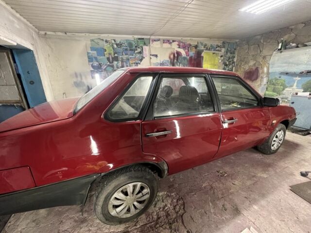 Красный ВАЗ 21099, объемом двигателя 1.5 л и пробегом 100 тыс. км за 950 $, фото 6 на Automoto.ua