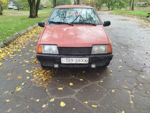 ВАЗ 21099 1994 в Краматорске на Automoto.ua Красный ВАЗ 21099, объемом двигателя 1.5 л и пробегом 328 тыс. км за 784 $, фото 2 на Automoto.ua