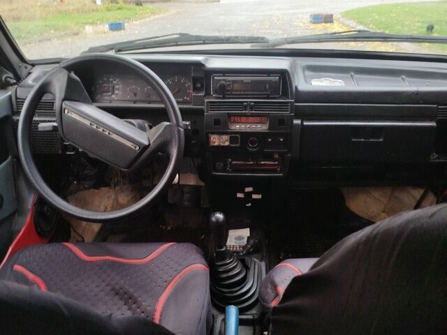 ВАЗ 21099 1994 в Краматорске на Automoto.ua Красный ВАЗ 21099, объемом двигателя 1.5 л и пробегом 328 тыс. км за 784 $, фото 7 на Automoto.ua